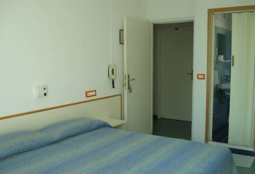 Quarto Estandar, Sayonara