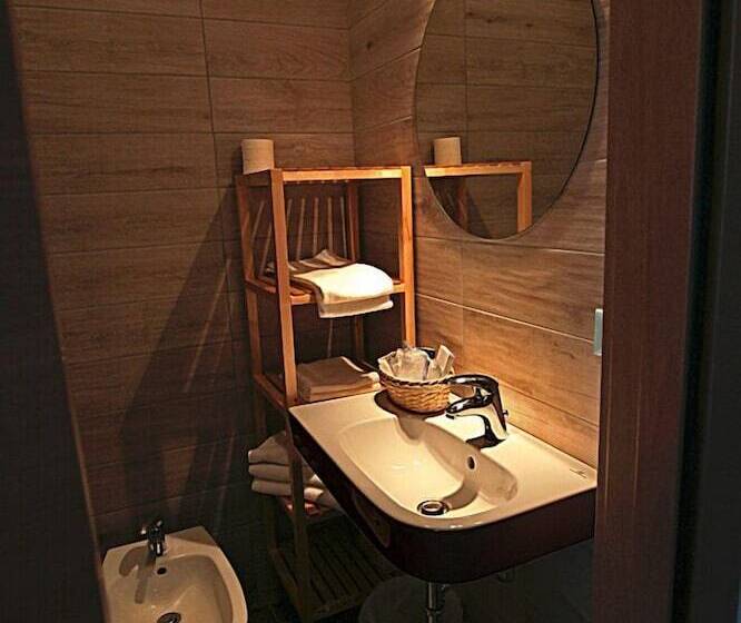 Quarto Triplo Estandar, Sayonara