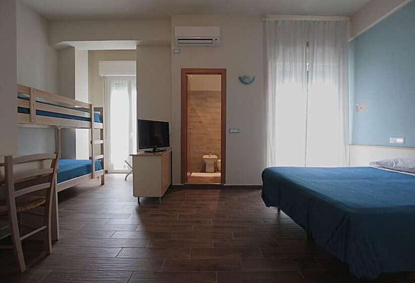 Quarto Triplo Estandar, Sayonara