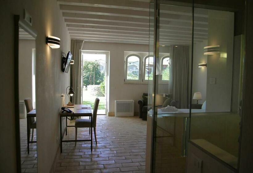 Полулюкс, Relais Rossar Boutique Hotel Garda & Hills
