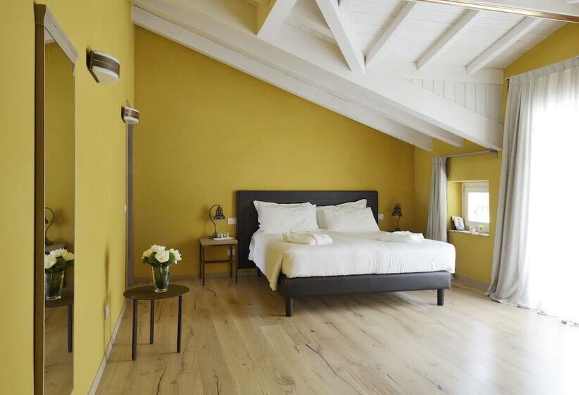 Номер Стандарт, Relais Rossar Boutique Hotel Garda & Hills