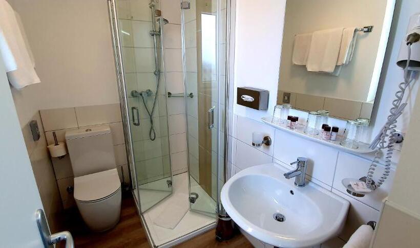 Номер Стандарт Трехместный, Sevda S Hotel Garni Weinforth
