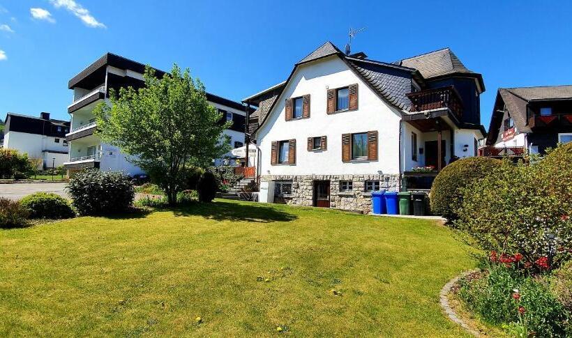 Номер Стандарт Индивидуальный с Балконом, Sevda S Hotel Garni Weinforth