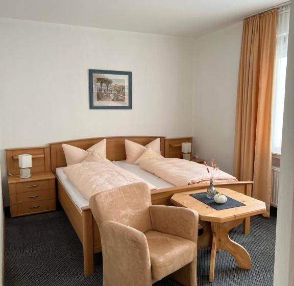Номер Стандарт Трехместный, Sevda S Hotel Garni Weinforth
