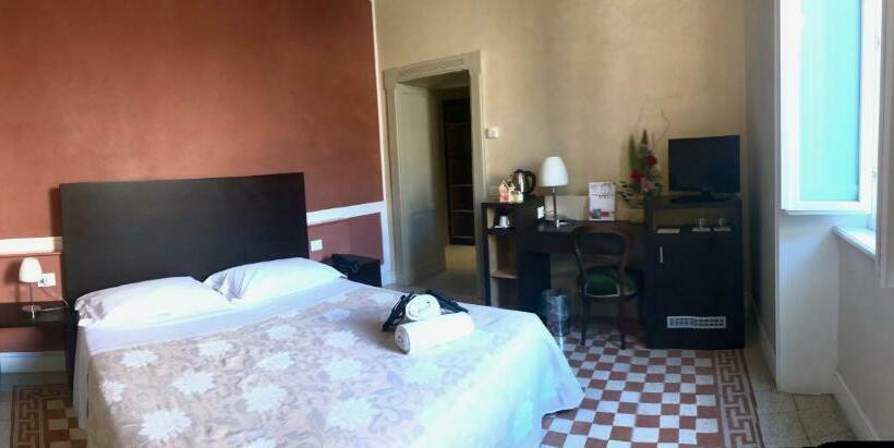 Номер Стандарт, Relais Del Borgo Hotel & Spa 4 Stelle