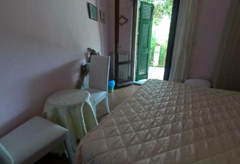 اتاق استاندارد, Cinqueterre Holidays