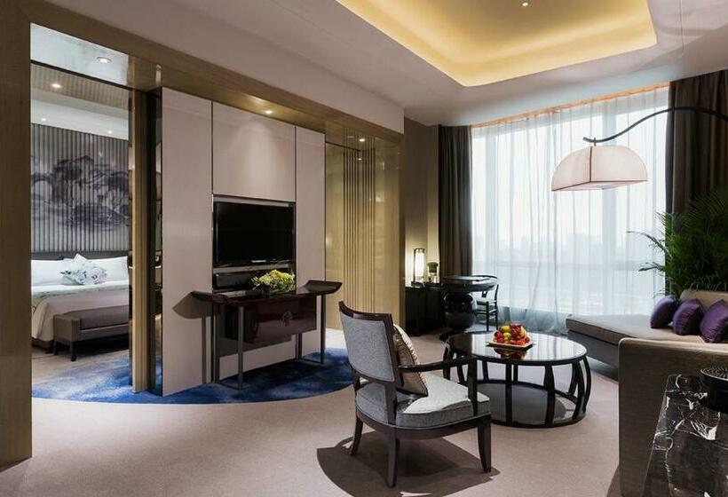 سوییت اجرایی, Wanda Realm Hotel Wuhu