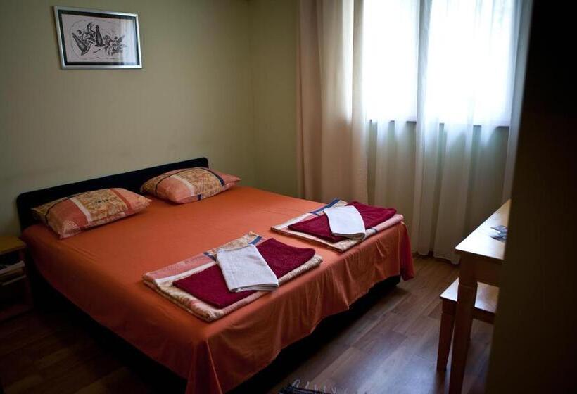 اتاق استاندارد یک نفره, Apartment&rooms Globus Mostar