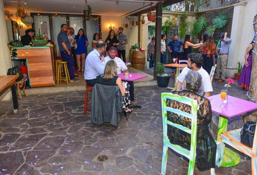 تختخواب در اتاق مشترک, Bbcasita