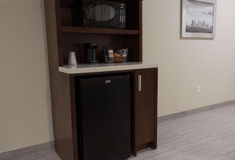 带大床的豪华间, Best Western Plus Gardena Los Angeles Inn & Suites