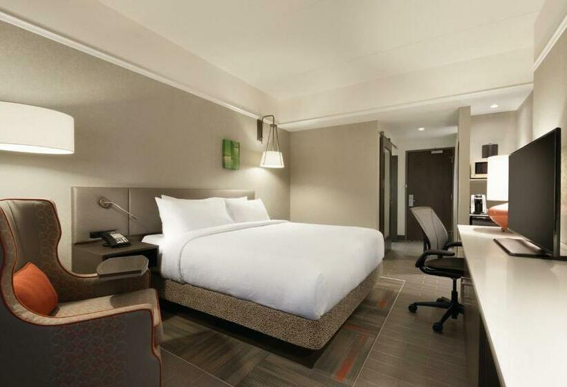 Стандартный Номер Кровать Кинг, Hilton Garden Inn Calgary Downtown