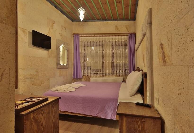 Номер Стандарт, Relic House