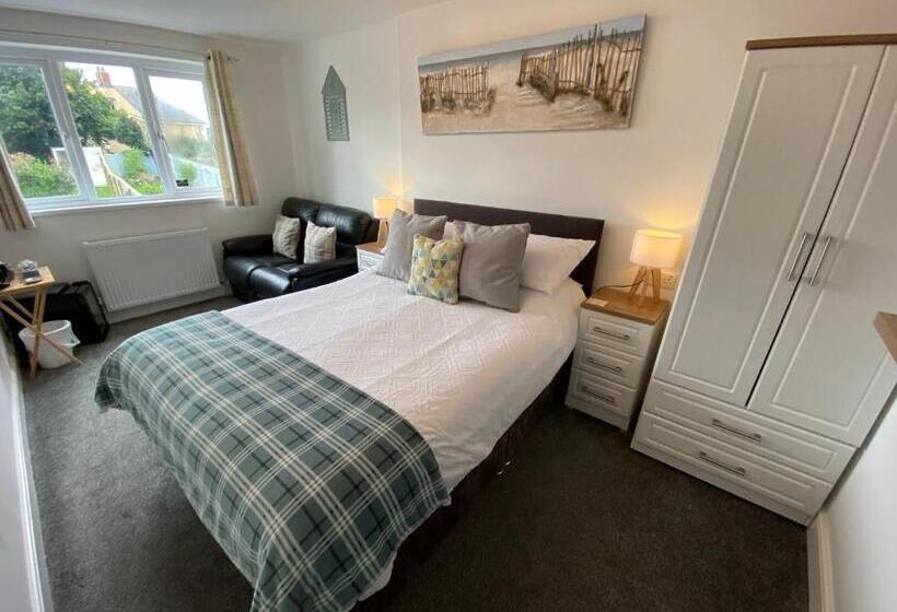 Стандартный Номер Кровать Кинг, Coach Guest House
