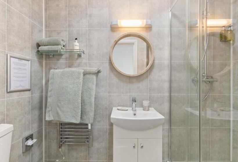 Номер Deluxe Кровать Кинг, Coach Guest House