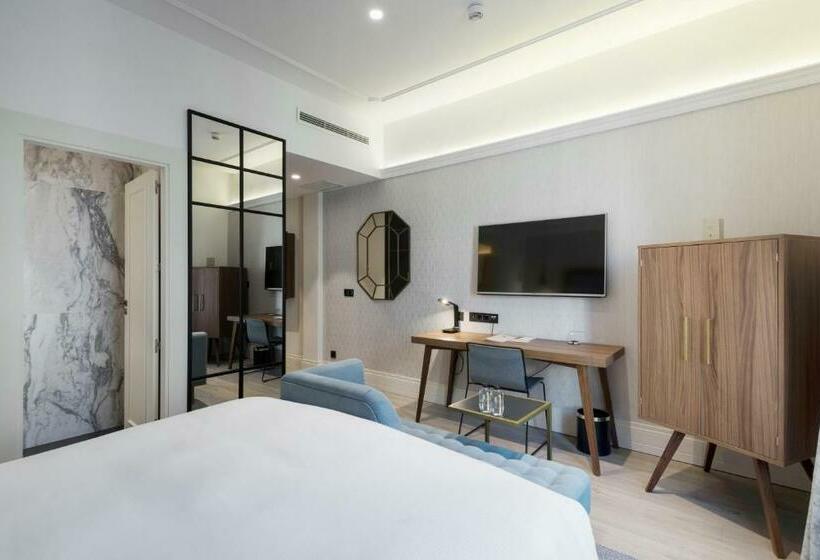 اتاق لوکس با تخت بزرگ, Doubletree By Hilton Madrid  Prado