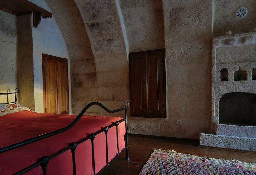 Quarto Superior, Lamihan Cave