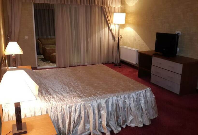 سوییت جونیور, Qafqaz Sahil Resort