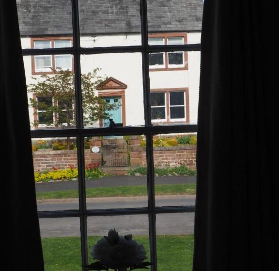 اتاق استاندارد با سرویس بهداشتی مشترک, The Shepherds Inn