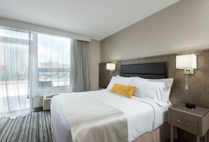 Номер Премиум, Wyndham Garden Laguardia South