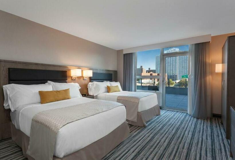 Номер Стандарт 2 Двуспальные Кровати, Wyndham Garden Laguardia South