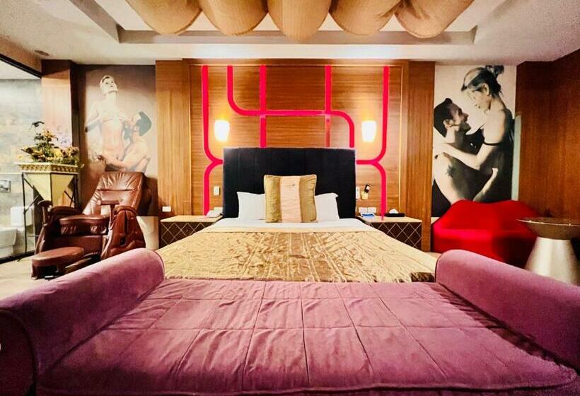 اتاق سوپریور, Motel Fabulous