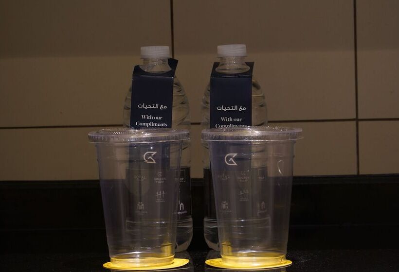 Városra Néző Suite, Golden Tulip Downtown Abu Dhabi