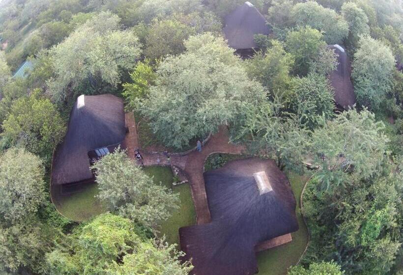 اتاق لوکس چهار تخته, Grand Kruger Lodge And Spa