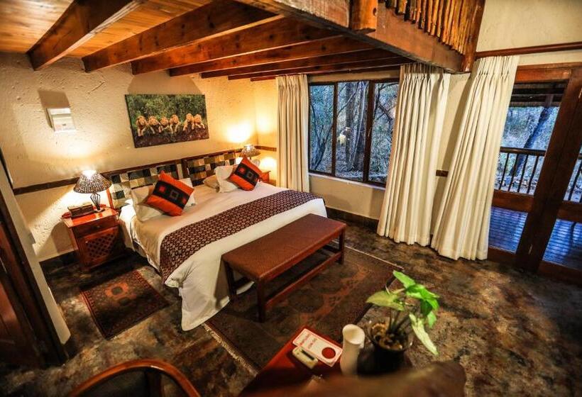 اتاق لوکس چهار تخته, Grand Kruger Lodge And Spa