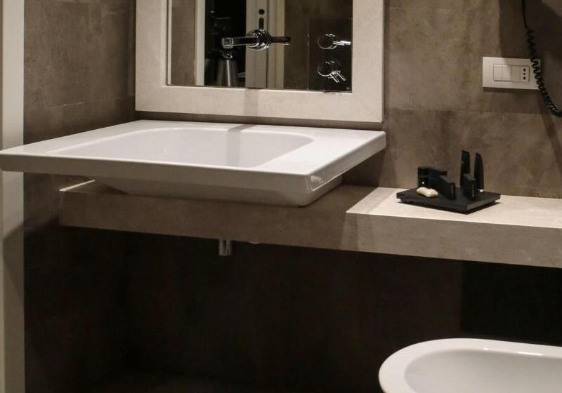 اتاق استاندارد, Grand Kruger Lodge And Spa