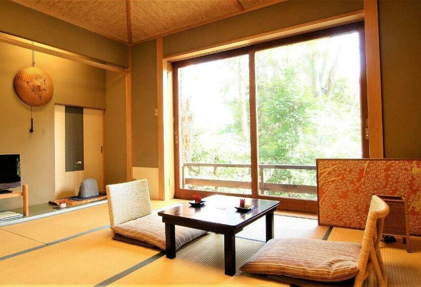 Quarto Estandar, Hanafubuki