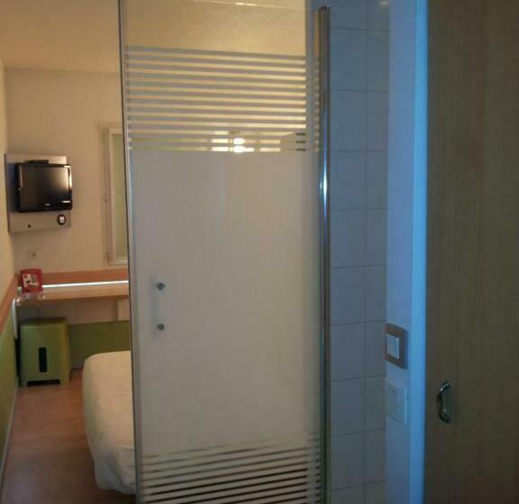 Номер Стандарт Трехместный, Ibis Budget Gennevilliers Asnières