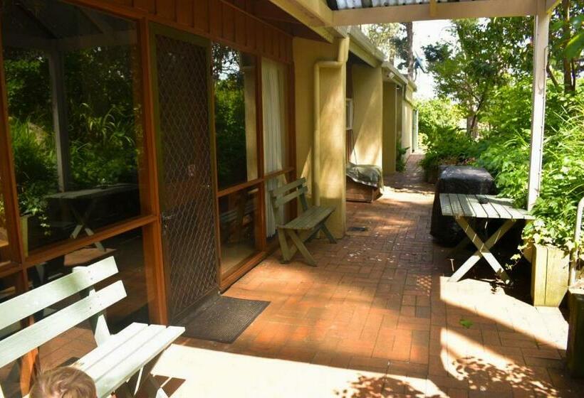 샬레, Clarendon Chalets