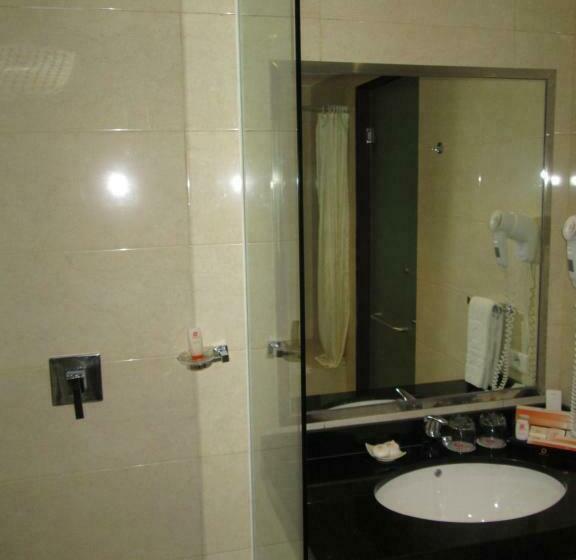 Quarto Deluxe, Aria Gajayana