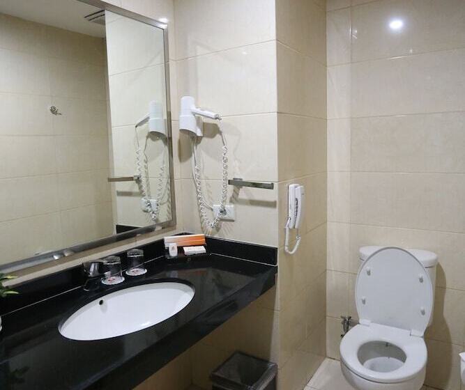 Quarto Deluxe, Aria Gajayana