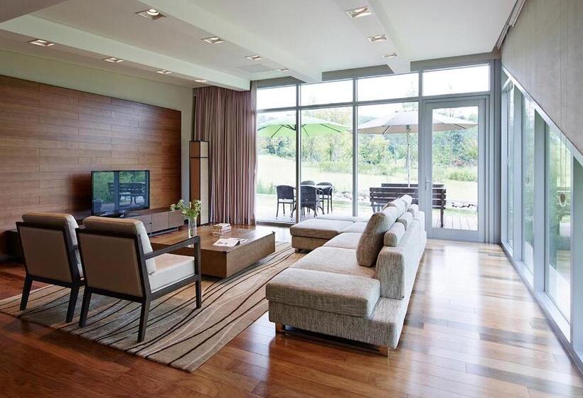 Вилла 1 Спальня, The Suites Hotel Namwon