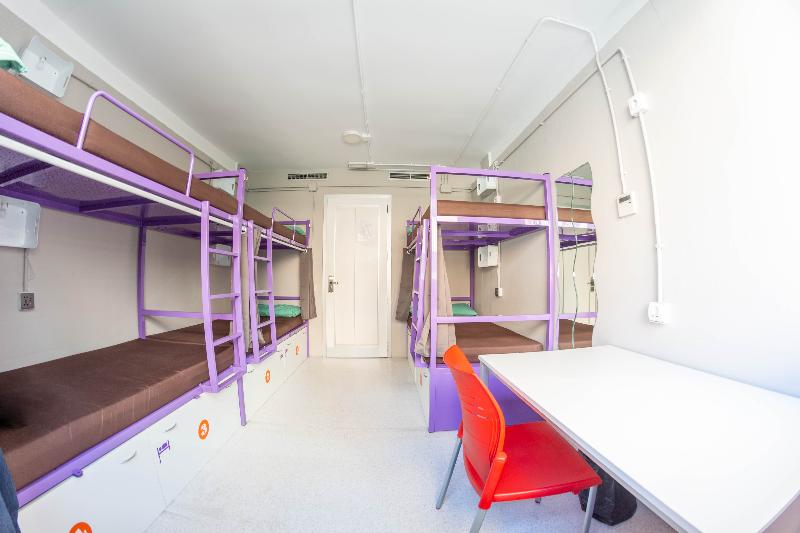 Bed in Shared Room with Shared Bathroom, Scout Madrid Hostel
