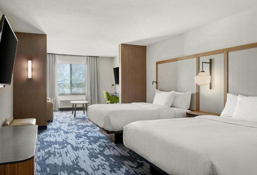 Люкс Кровать Квин, Fairfield By Marriott Inn & Suites Baraboo