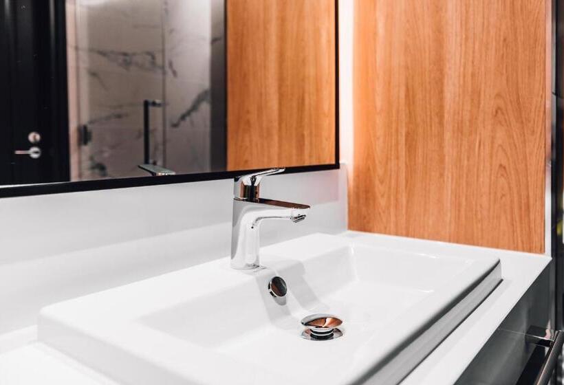 Quarto Deluxe, Clarion Hotel Aviapolis