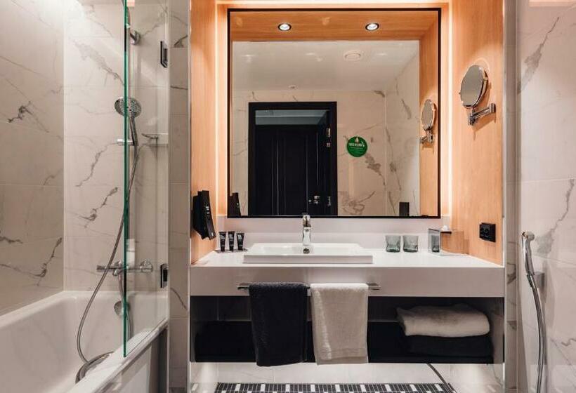 Quarto Superior, Clarion Hotel Aviapolis