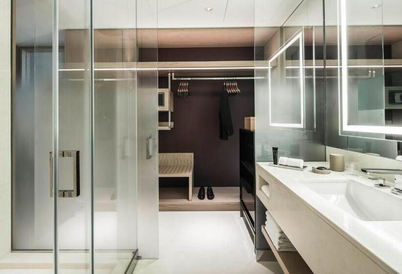 Стандартный Номер Кровать Кинг, Four Seasons Hotel Dubai International Financial Centre