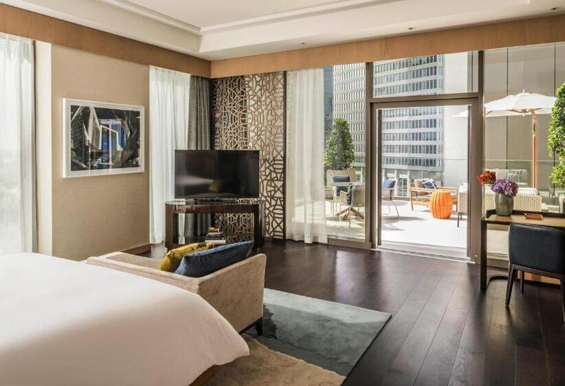 Люкс Кровать Кинг, Four Seasons Hotel Dubai International Financial Centre