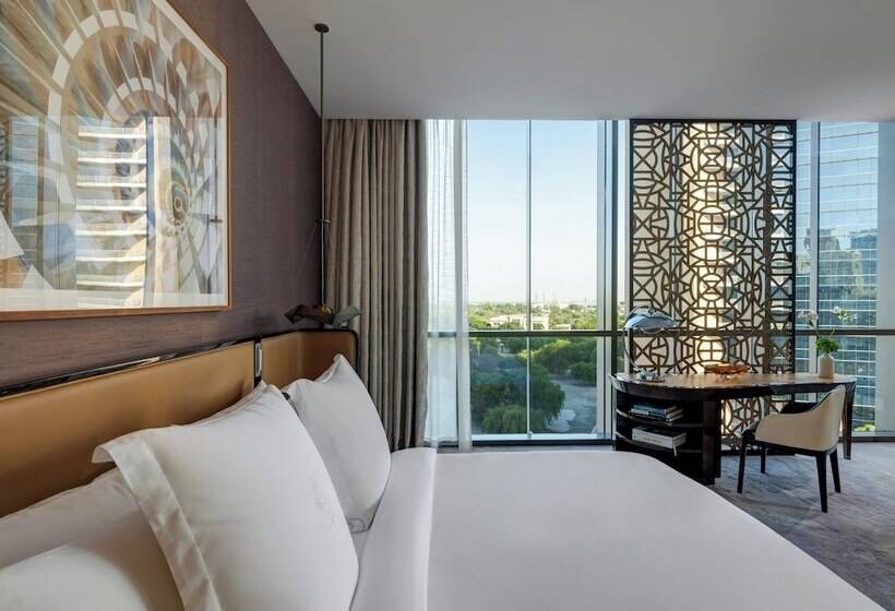 Номер Deluxe, Four Seasons Hotel Dubai International Financial Centre