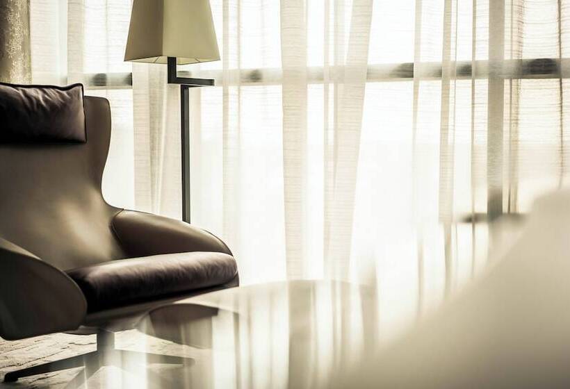Студия Стандарт Двуспальная Кровать, Four Seasons Hotel Dubai International Financial Centre