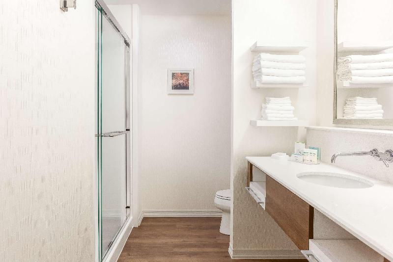 Стандартный Номер Кровать Кинг, Hampton Inn & Suites Niles/warren