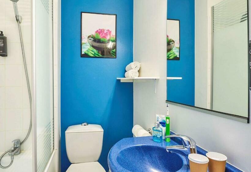 Номер Стандарт Трехместный, Ibis Budget Versailles Coignieres