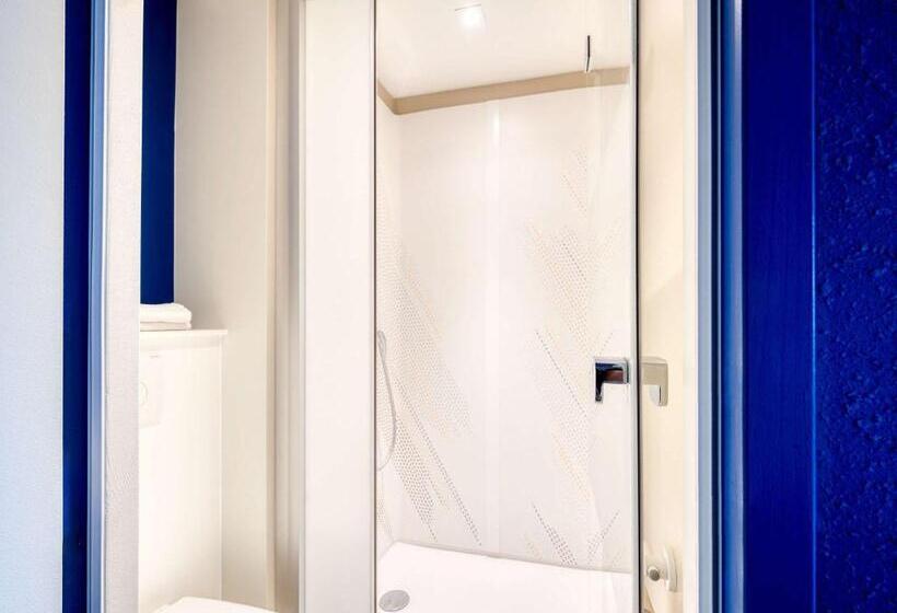 Номер Стандарт, Ibis Budget Versailles Trappes