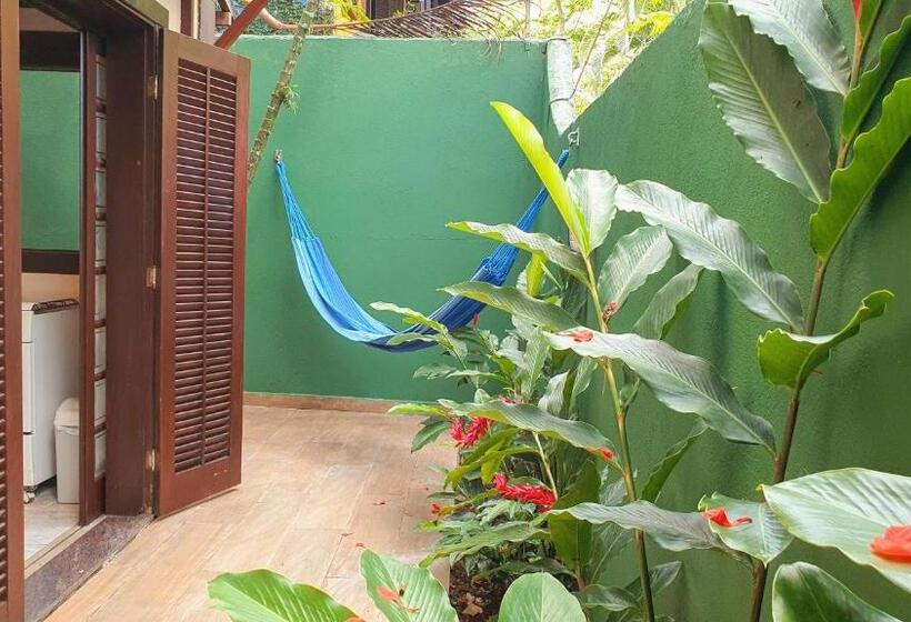 Трехместный Номер Стандарт с Балконом, Pousada Pura Vida Maresias