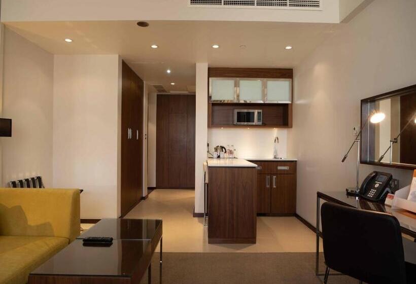 سوییت, Centro Capital Doha By Rotana