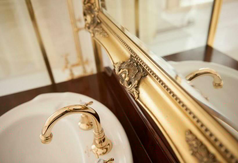 高级大房间, Cobb & Co Court Boutique