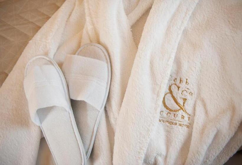 标准间, Cobb & Co Court Boutique